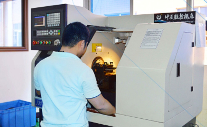 Waarom kies 'n vervaardiger vir professionele veiligheidkamera Pan-Tilt eenheid (PTZ)?